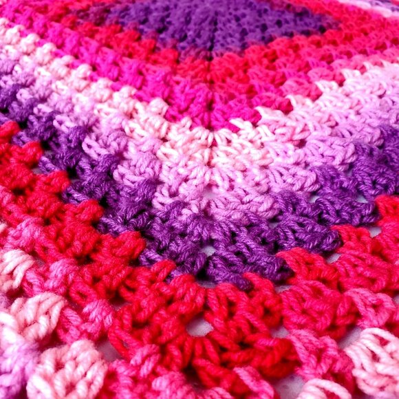Crochet BABY BLANKET AFGHAN GRANNY SQUARE 29"x 29" PINK RED LILAC MAROON NEW - Picture 4 of 7
